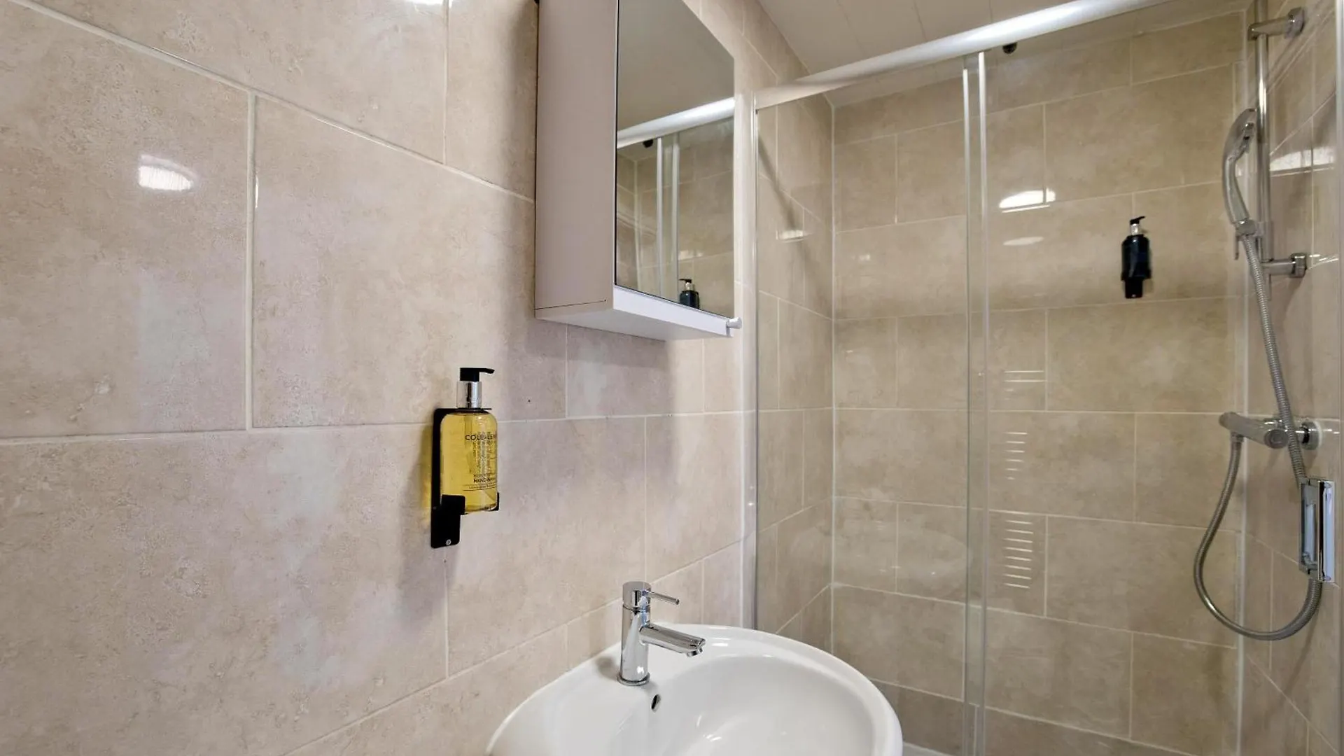 Imperial Corner House-Whitechapel Apartment Londres