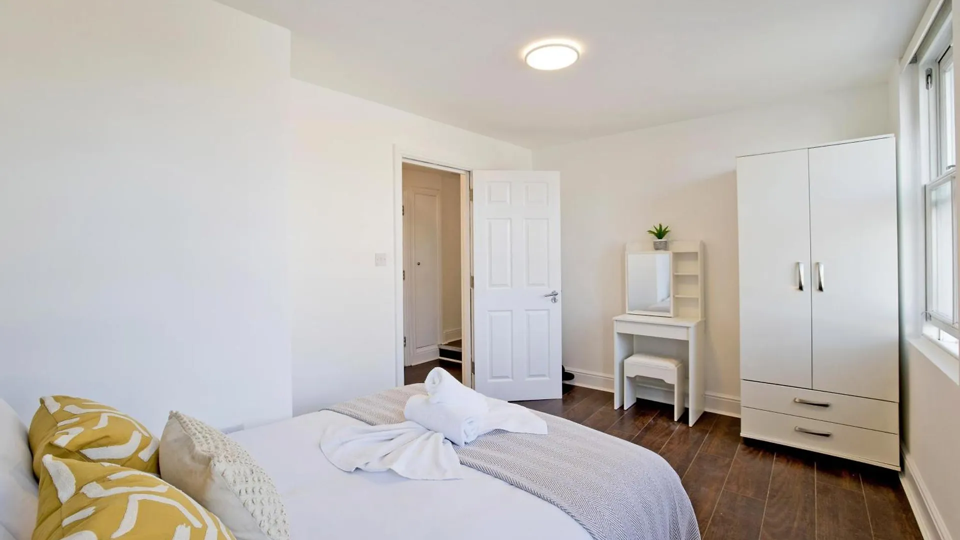 Imperial Corner House-Whitechapel Apartment Londres