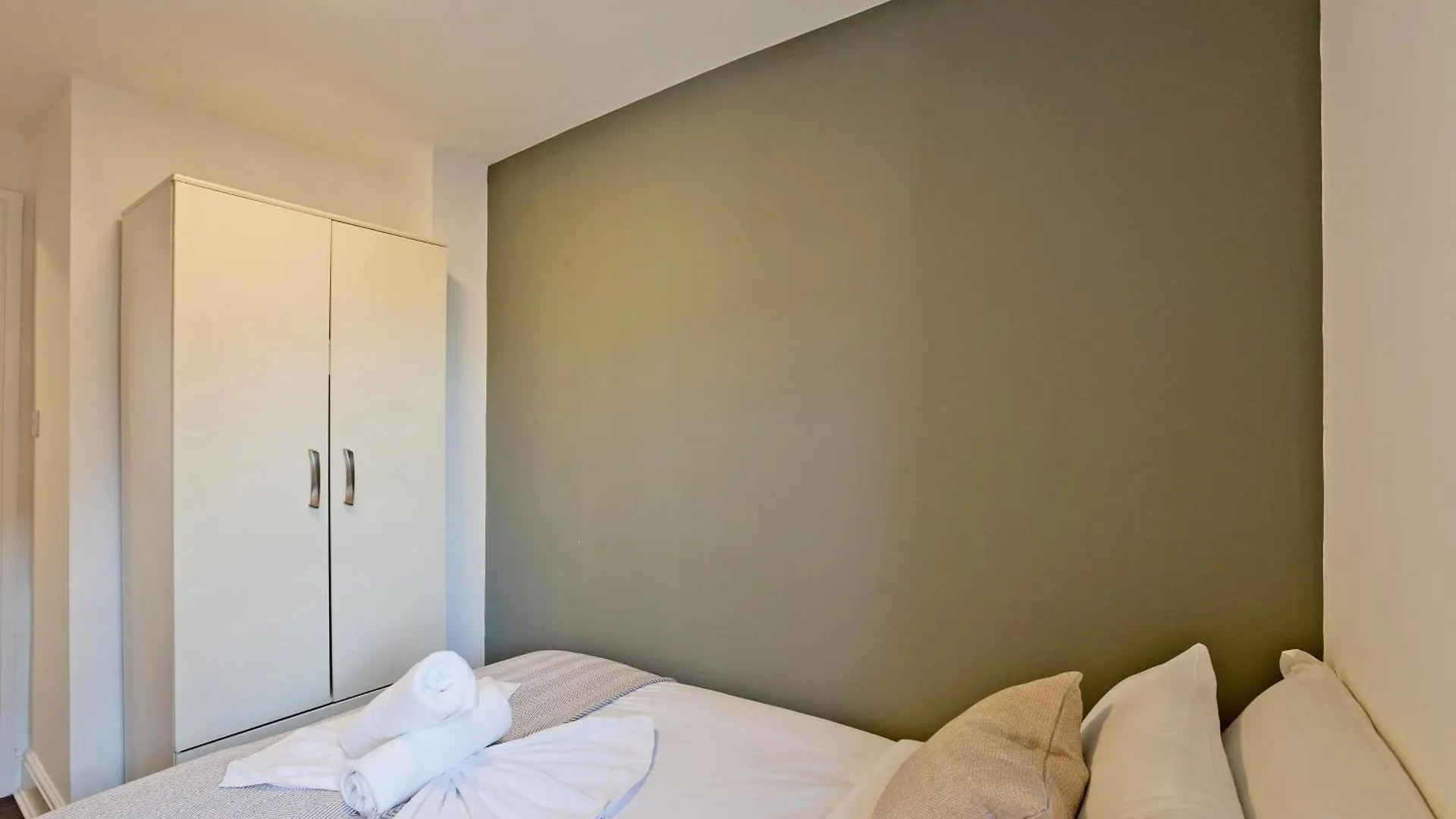 Imperial Corner House-Whitechapel Apartment London United Kingdom