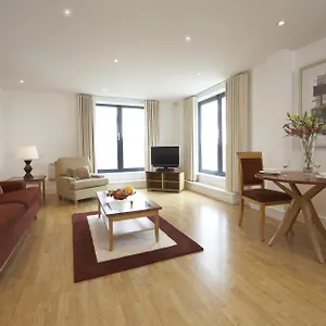 Marlin Stratford Aparthotel