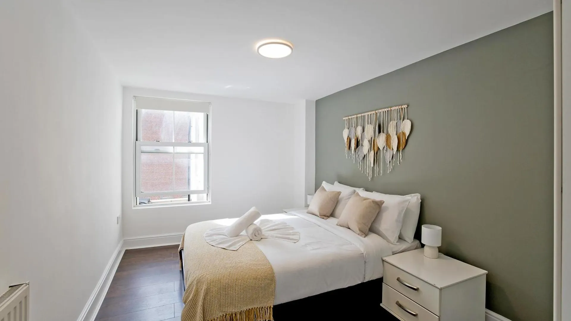 Imperial Corner House-Whitechapel Apartment Londyn